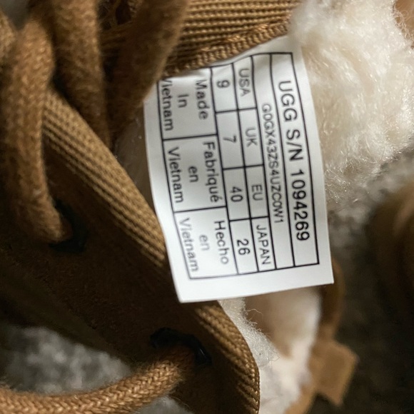 UGG neumel boots - Picture 5 of 5